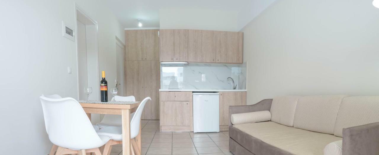 Pinelopi Hotel プラタネス エクステリア 写真
