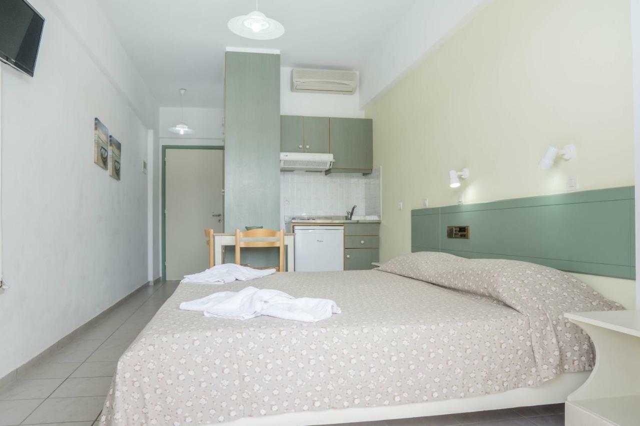 Pinelopi Hotel プラタネス エクステリア 写真