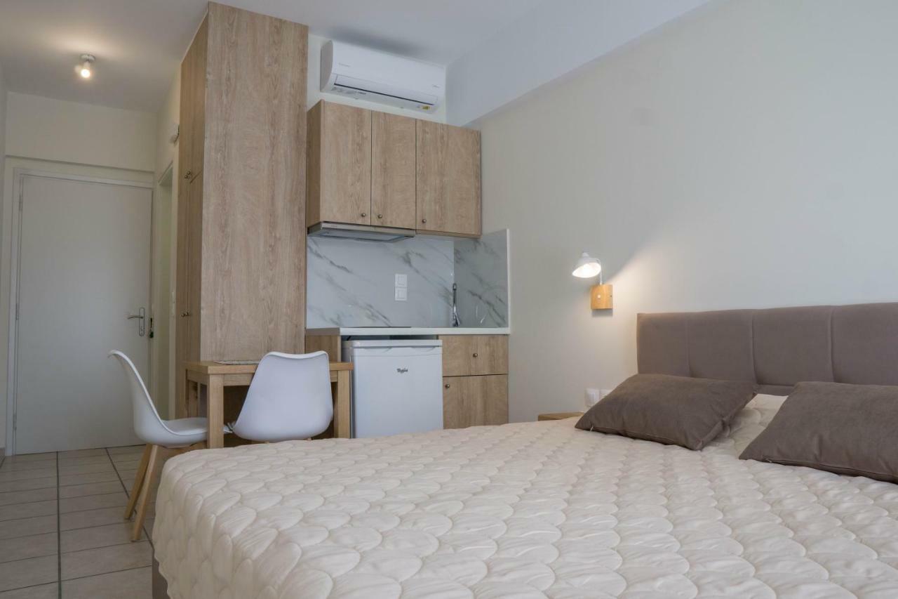 Pinelopi Hotel プラタネス エクステリア 写真